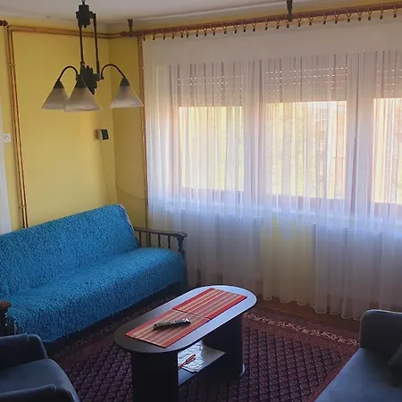 Apartment Roxana *